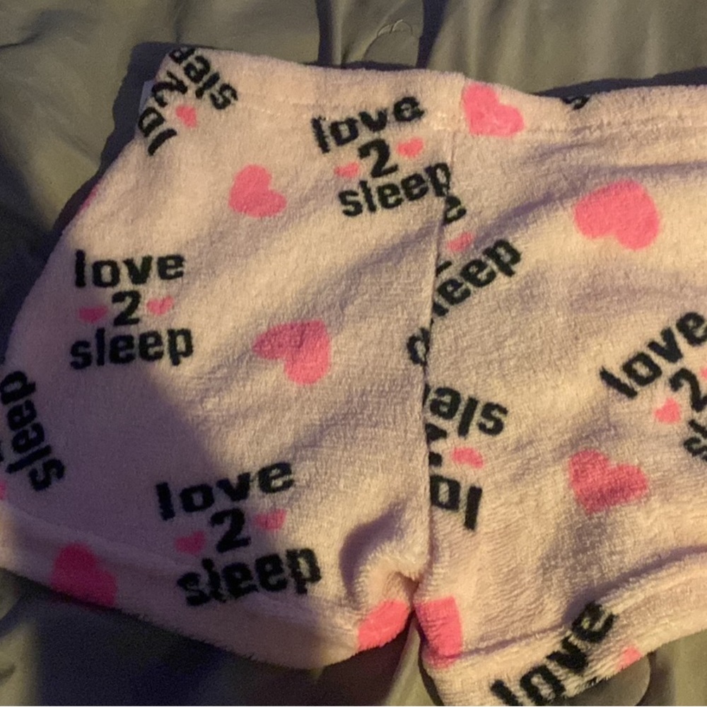Sleep/ lounge wear shorts cute size L but does run smaller than size 🙃